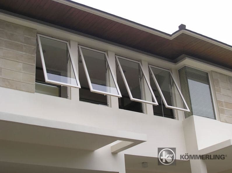 Ventana proyectante
